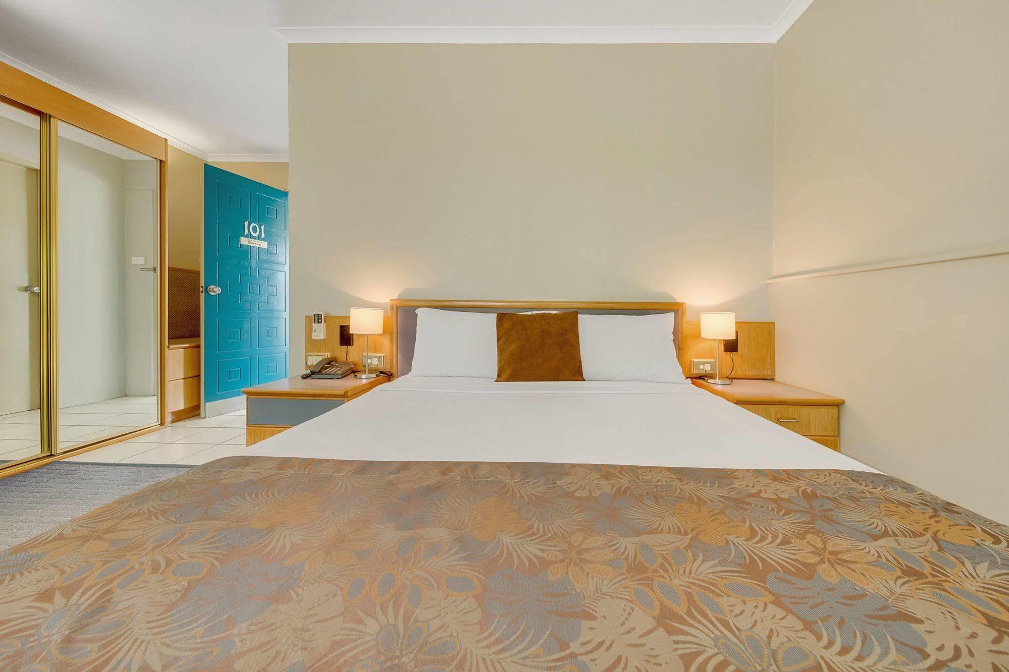 Gladstone Palms Motor Inn Bagian luar foto